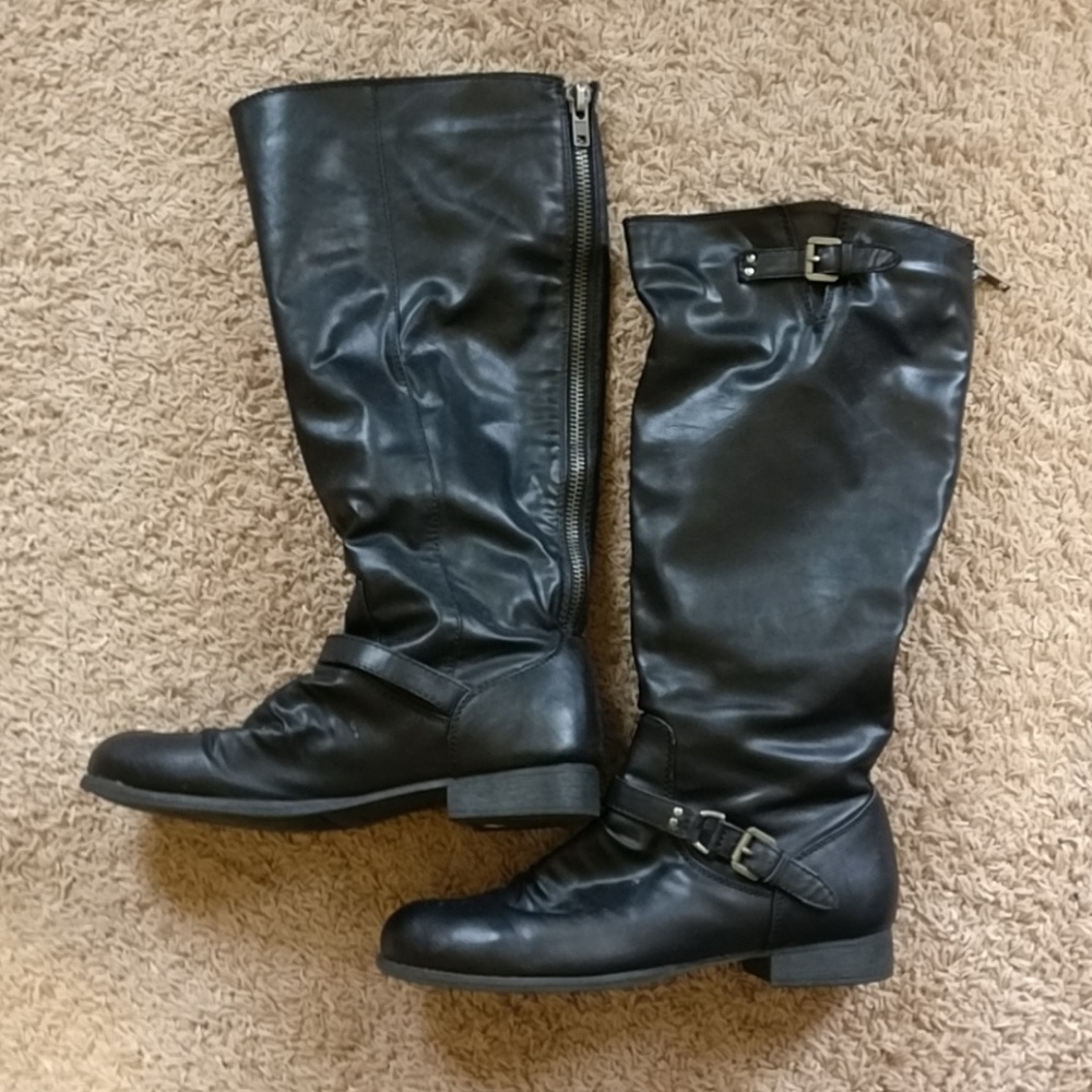Black Boots